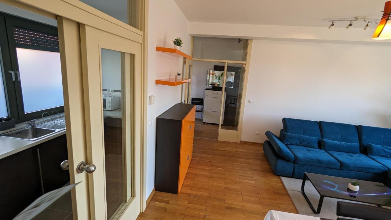 Downtown Fiume, Underground Garage Within The Property 외부 사진