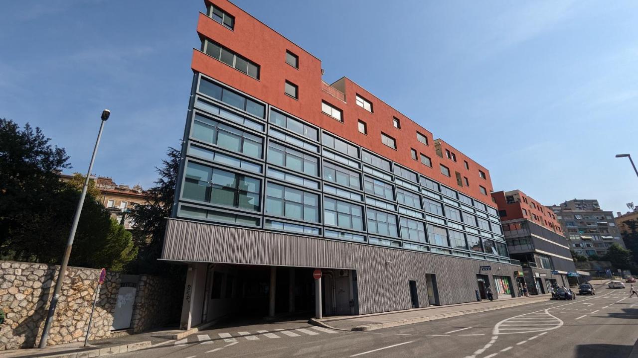 Downtown Fiume, Underground Garage Within The Property 외부 사진